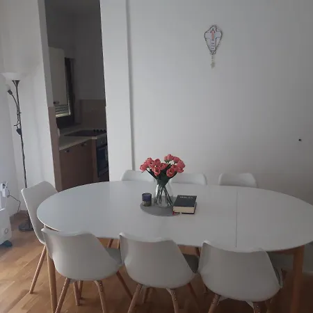 Marys Apartment *
