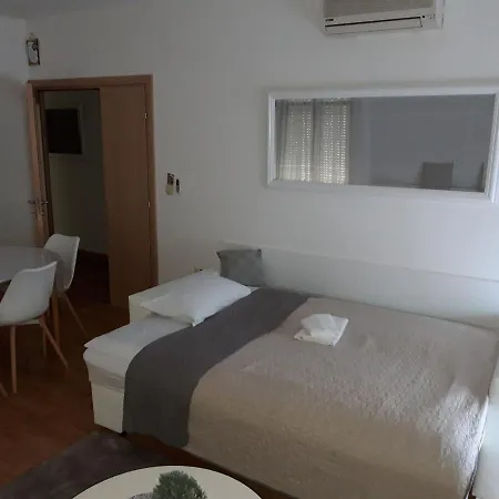 Marys Apartment